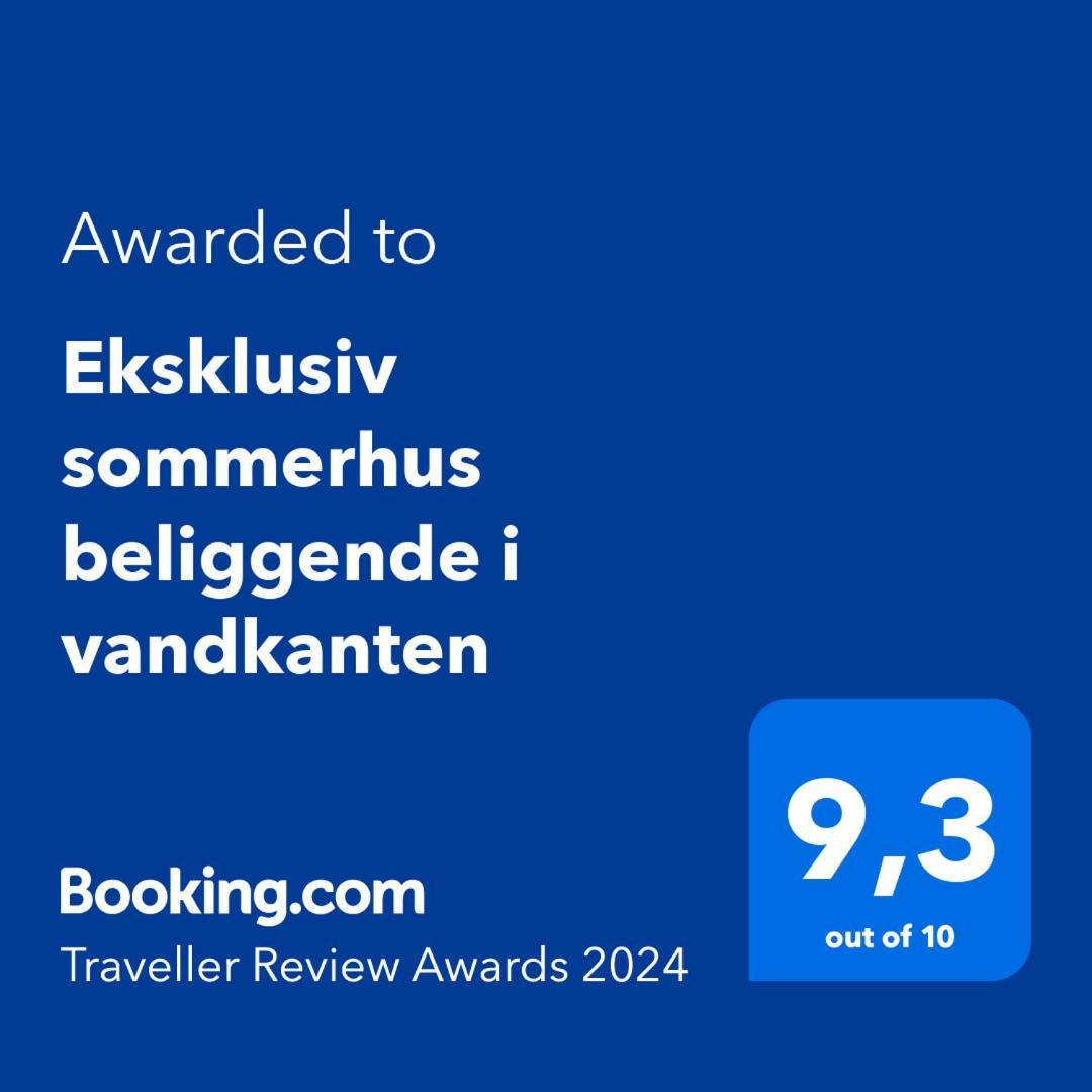Eksklusiv Sommerhus Beliggende I Vandkanten Munkebo Екстериор снимка